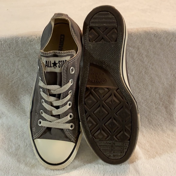 Grey Converse Chuck Taylor low tops - Picture 3 of 5